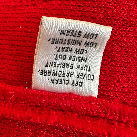 St John Red size  8 Boucle knit bracelet sleeve blazer jacket made USA - Picture 8 of 8